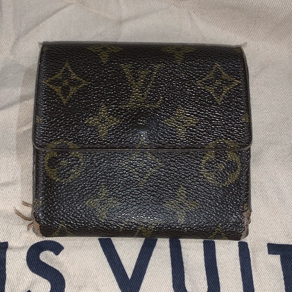 Louis Vuitton Wallet - Picture 1 of 11